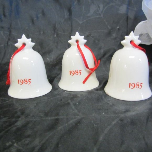 Vtg 1985 GOEBEL BELL ORNAMENT IVORY COLORED PORCELAIN BELL ORNAMENT SET OF 3 - Picture 6 of 6